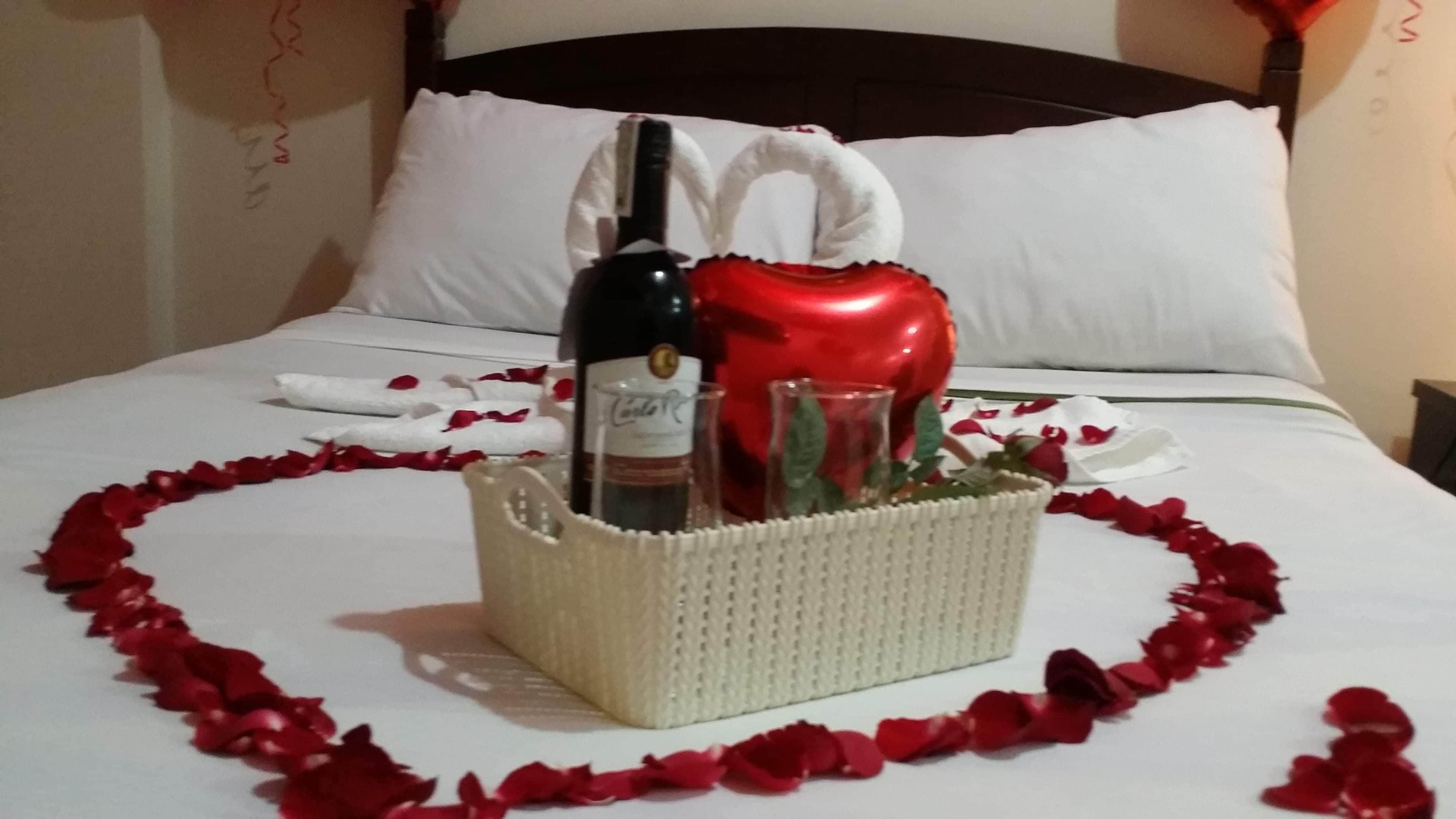 1 habitación, cortinas blackout y sistema de insonorización 