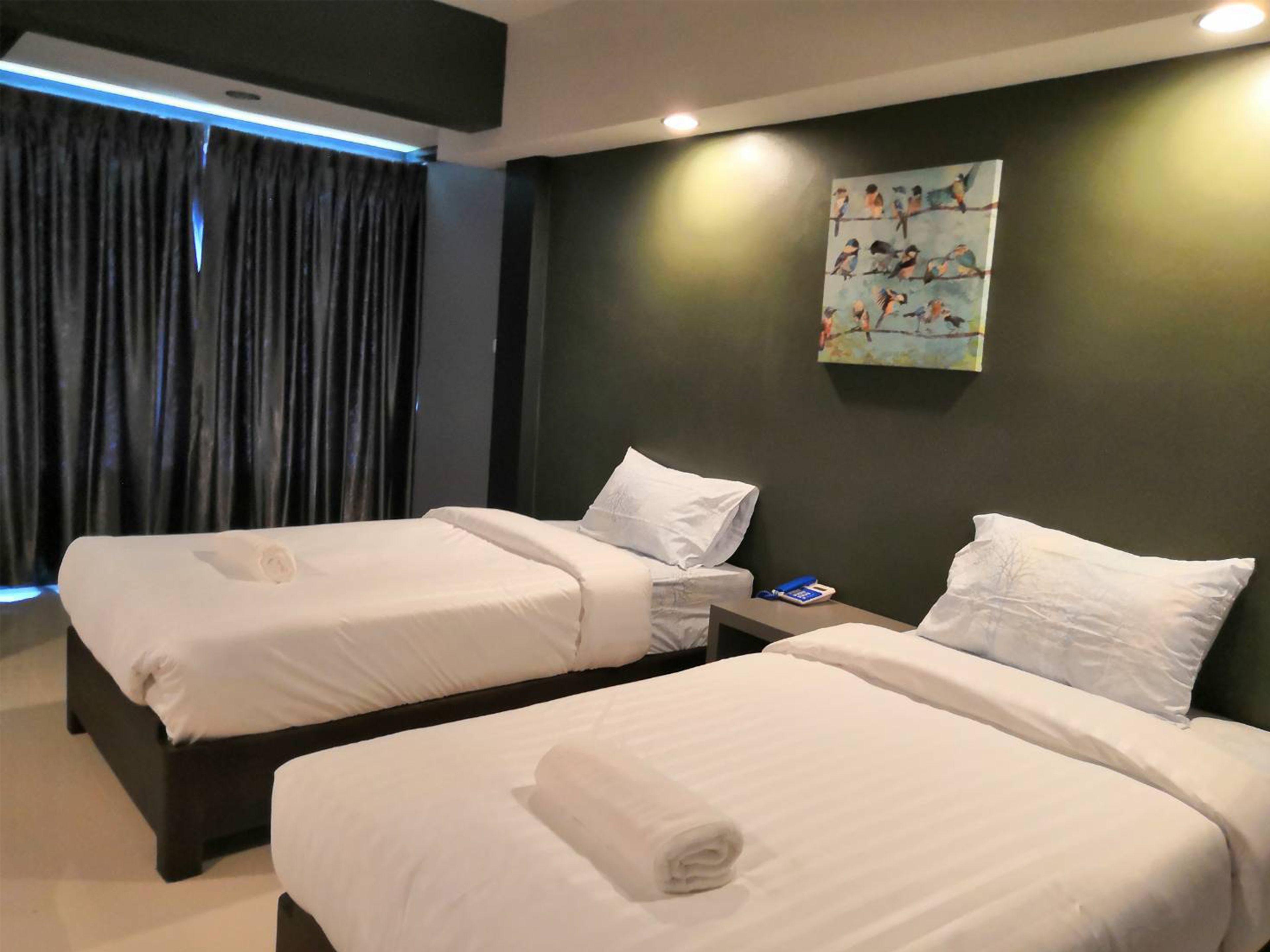 Double or Twin Room, Non Smoking | Bed sheets