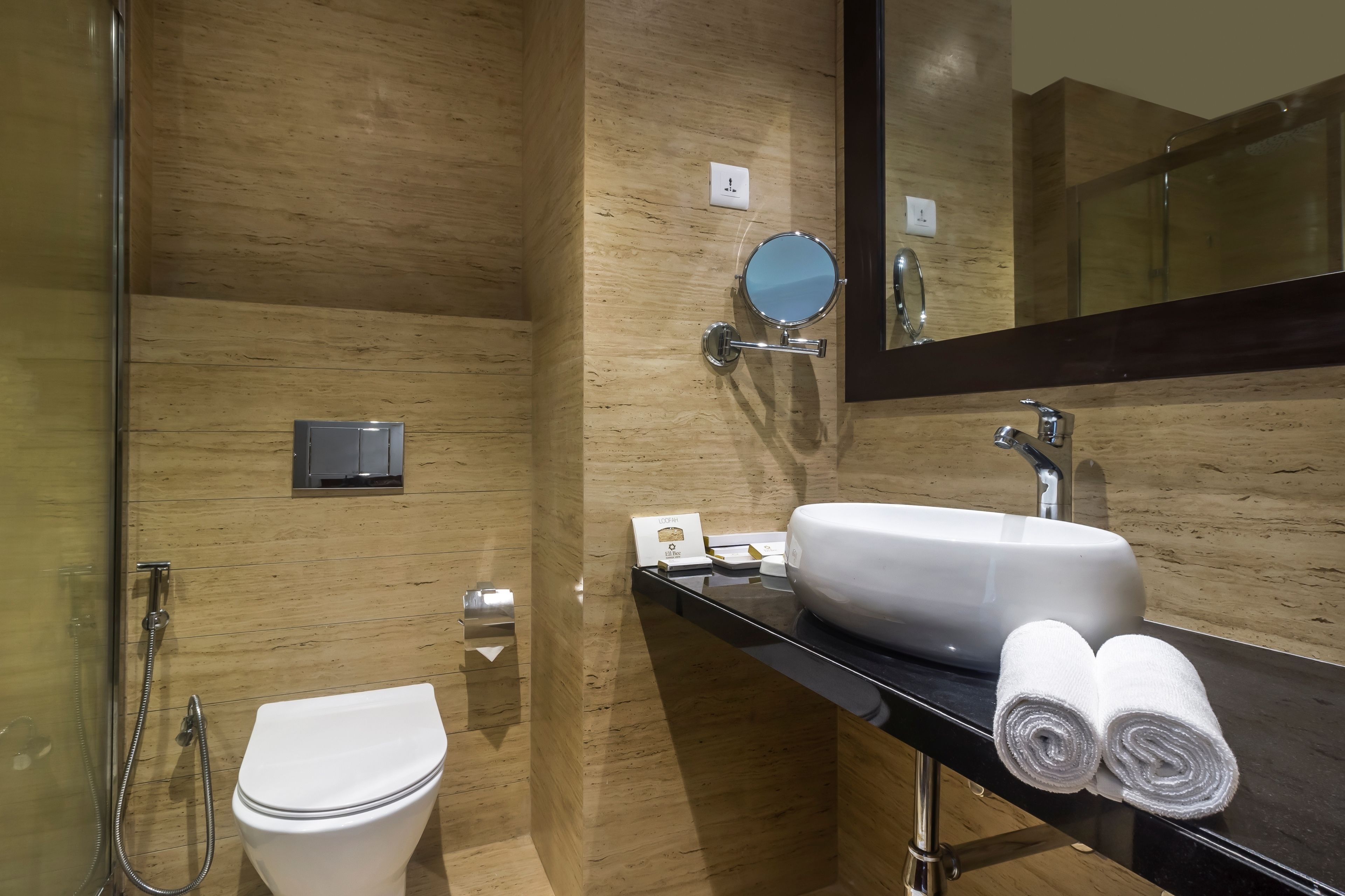 premier room, mountain view | bathroom | shower, rainfall showerhead, free toiletries, hair dryer