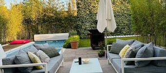 Modern villa in a quiet area close to all amenities. Not overlooked.