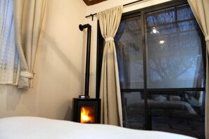 Individually decorated, individually furnished, blackout curtains - Hamakom Belrom (El-Rum)