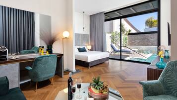 Ruby Luxurious Large Garden, Privet pool & Hot Tub | Luxe beddengoed, een minibar, een kluis op de kamer