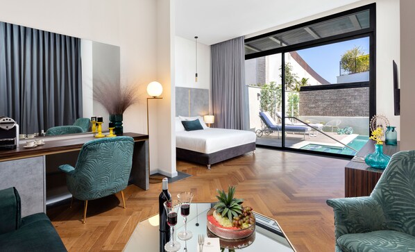 Ruby Luxurious Large Garden, Privet pool & Hot Tub | Literie de qualité, minibar, coffre-fort pour ordinateur portable