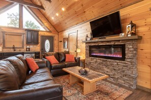 Smart-TV, peis og bøker