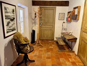 Interior - HOUSE with night parking  (Ollioules)