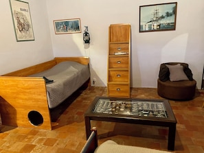 3 chambres, fer et planche à repasser, Wi-Fi gratuit