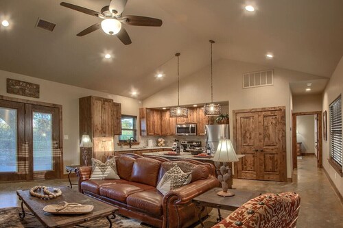 Lone Star Cabin No. 5