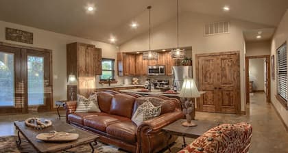 Lone Star Cabin No. 5