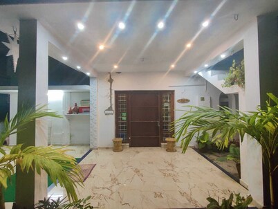 The Thomas Inn Fort Kochi Independent 3 Bedroom, hall, kitchen house