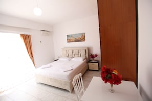 2 bedrooms, desk, free WiFi, bed sheets - Joni Apartaments (Ksamil)
