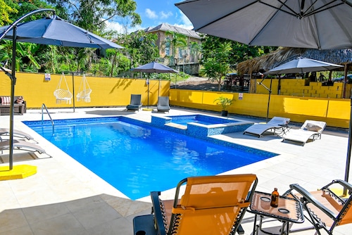 Takuma Boutique Hotel Rooms & Suites Jamaica 