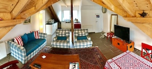 Apartment, 1 Twin Bed | Lobby sitting area - Deosai (Kelkheim)
