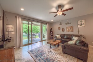 Smart-TV, DVD-Player