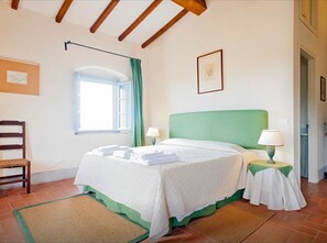 3 bedrooms, iron/ironing board, WiFi, bed sheets - La Casetta di Castell'Anselmo, I Gelsi (astell'Anselmo, Collesalvetti (LI), Tuscany)
