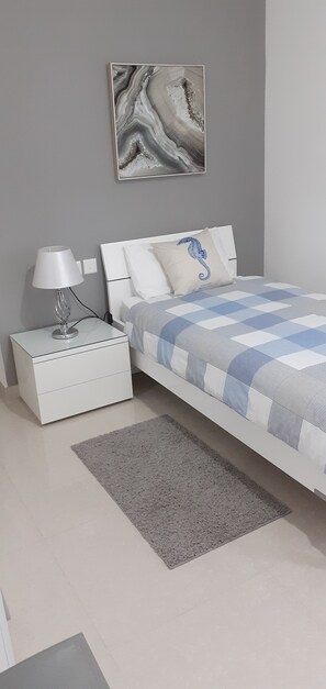 3 bedrooms, iron/ironing board, travel crib, free WiFi