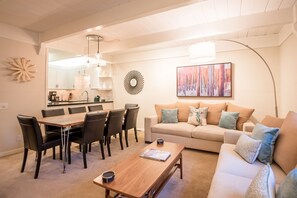 Interior - Dollar Meadows Condo 1376 -Newly Renovated & Access to Sun Valley Resort Pool (Sun Valley)