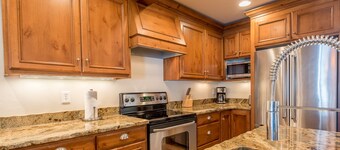 Direct aan Trail Creek en loop naar Downtown Ketchum