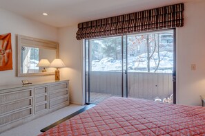 3 chambres, fer et planche à repasser, Wi-Fi gratuit, draps fournis