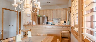 Wildflower Condo 607-In the Heart of Sun Valley, Great Views & Lots of Light