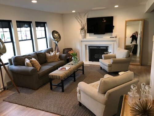 Ann Arbor Beauty steps to Michigan Stadium and Allmendinger Park