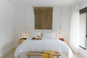 Villa, 2 Bedrooms, Private Pool, Sea View | Hypo-allergenic bedding, down comforters, memory foam beds, minibar - Amantes Villas and Suites (Sithonia)