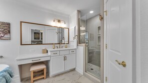 Combinazione doccia/vasca, vasca idromassaggio, asciugacapelli