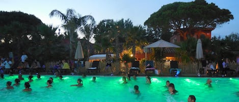 Piscina externa