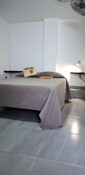 1 habitación, wifi y ropa de cama 