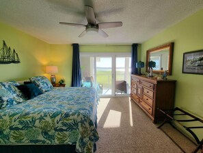 2 chambres, bureau, fer et planche à repasser, accès au Wi-Fi (inclus)