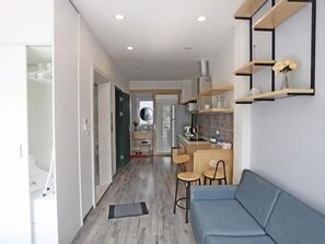 Flat-screen TV, fireplace - Hanoi Home 2 - Lake view Apartment (Hanoi)