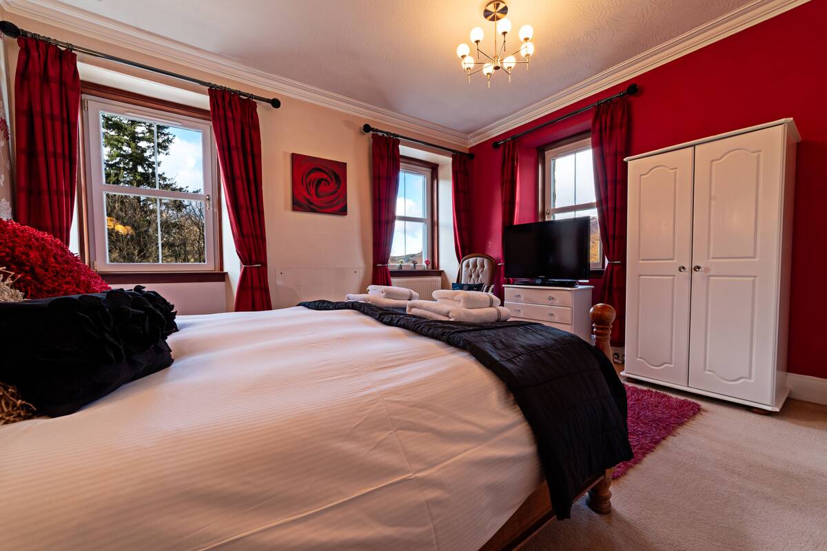 Superior King Room, Lake View
