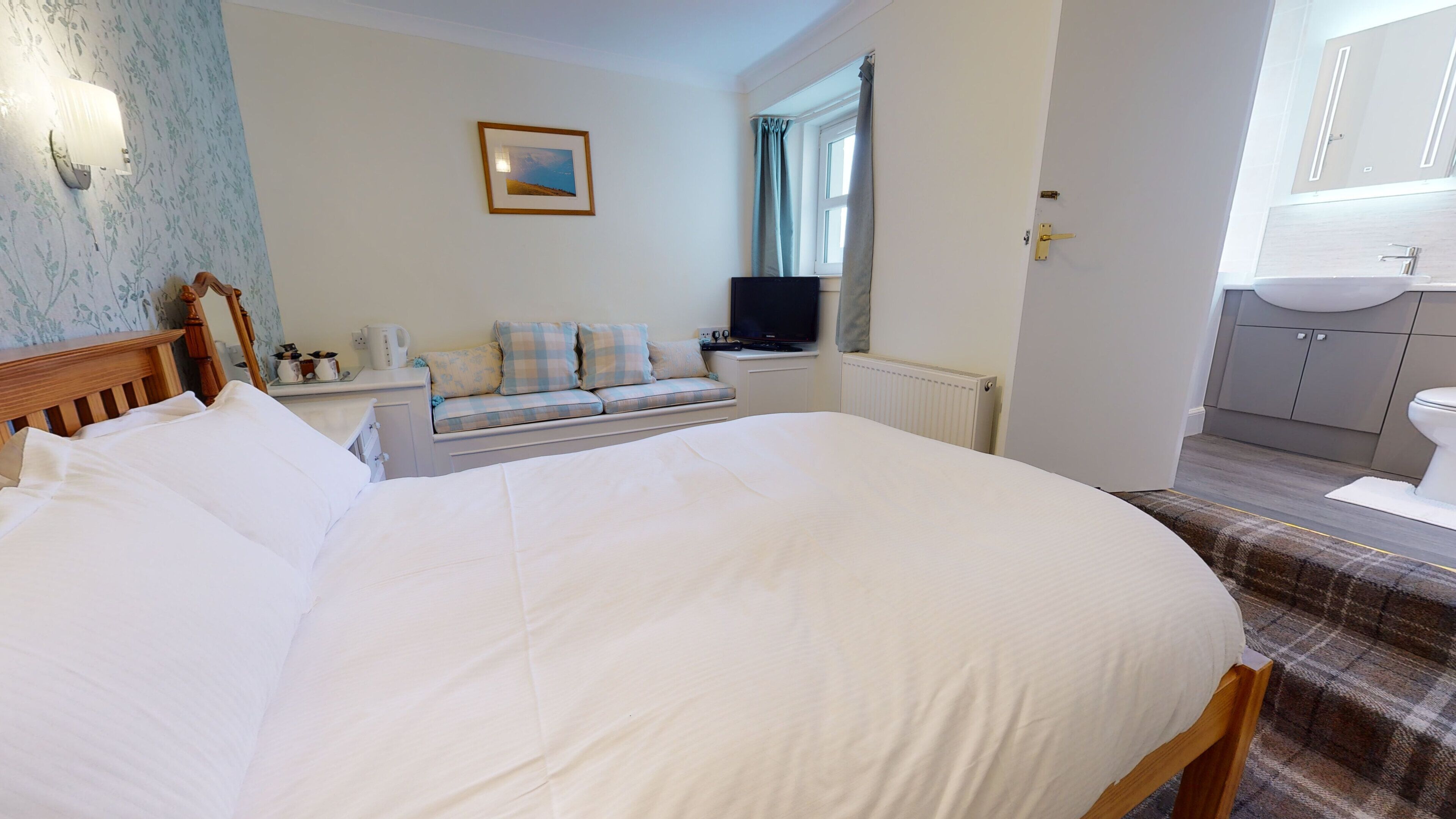 standard double room, 1 double bed | egyptian cotton sheets, premium bedding, down duvets
