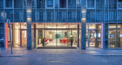 Silver Crown Hotel & Residence