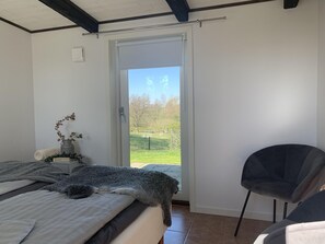 1 soveværelse, sengetøj