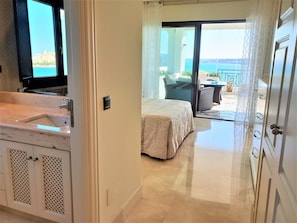 3 bedrooms, soundproofing, iron/ironing board, WiFi