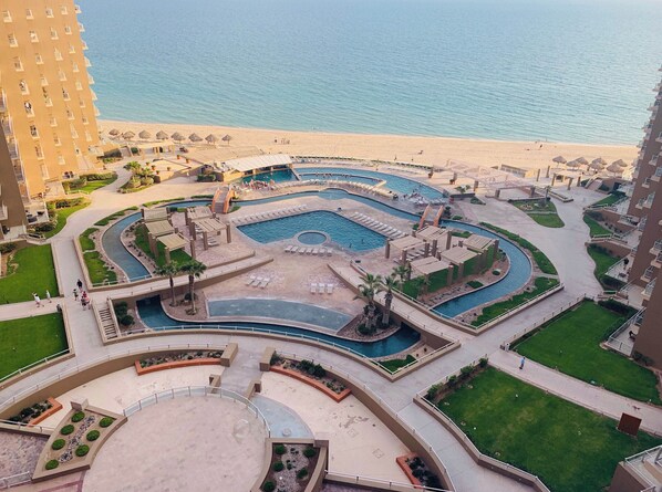 Outdoor pool, a heated pool - Huge 2 bedroom  with extra bunk room. Phase 2 (Puerto Peñasco)