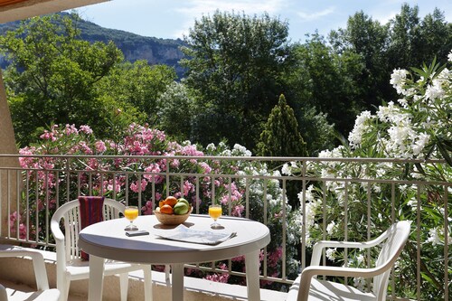STU au calme, Terrasse + Navettes à proximité