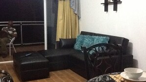 Living area - Miramar Loft apt 1B (Rio Hato)