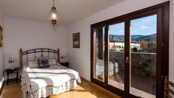 6 dormitorios, tabla de planchar con plancha, wifi gratis y ropa de cama