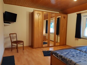 2 camere, ferro/asse da stiro, Wi-Fi gratuito, lenzuola