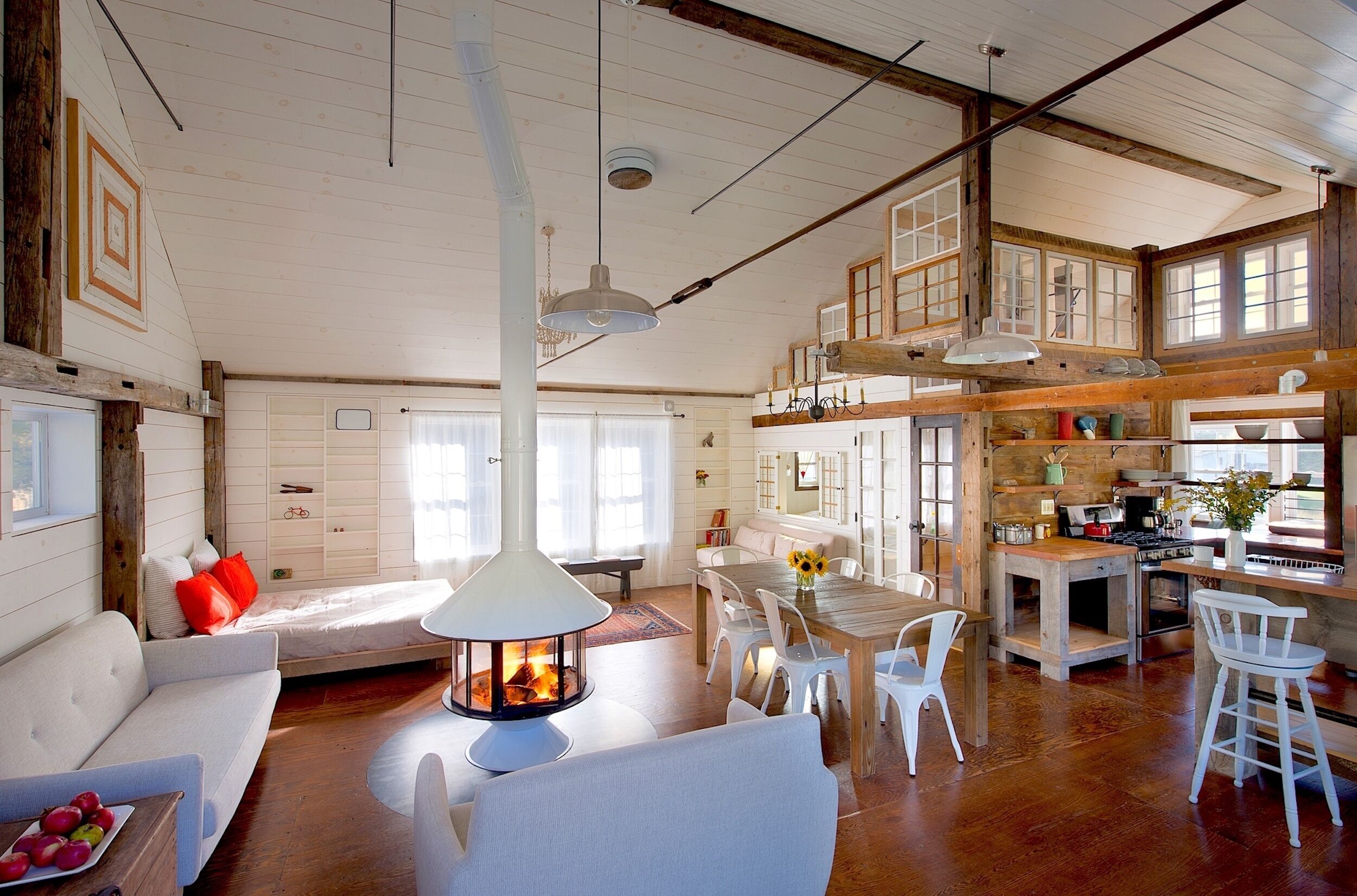 Smart TV, fireplace, table tennis, books