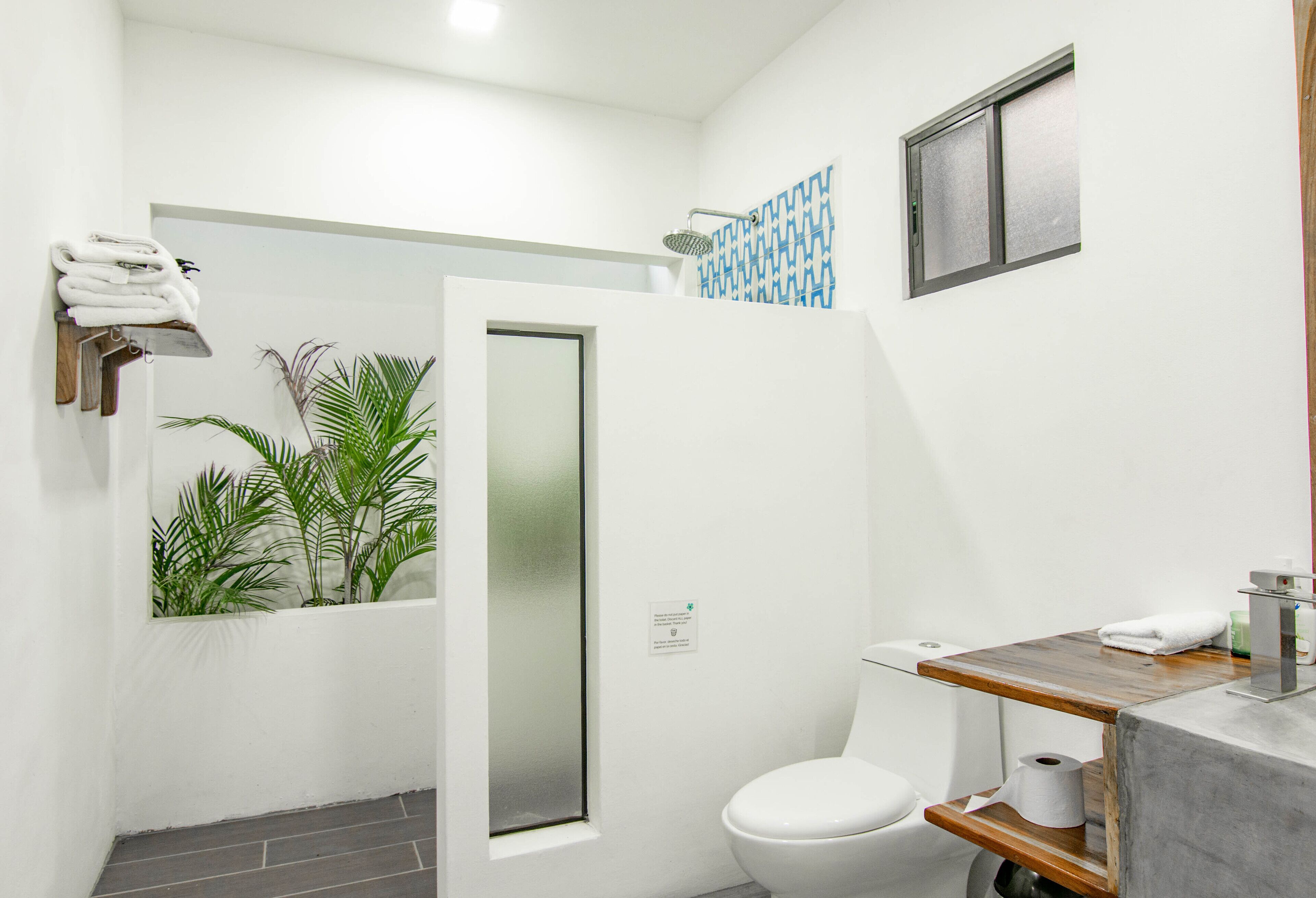 1 bedroom, premium bedding, blackout curtains, travel cot