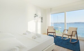 5 bedrooms, iron/ironing board, free WiFi