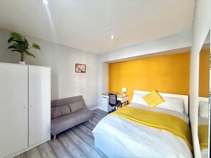 1 bedroom, iron/ironing board, free WiFi, bed sheets - King’s Cross Apartment Ground floor  (London)