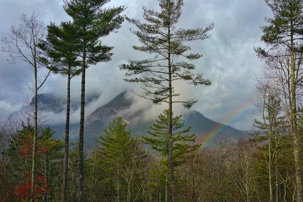 Majestic Whiteside Mountain