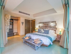 2 bedrooms, in-room safe, WiFi, bed sheets