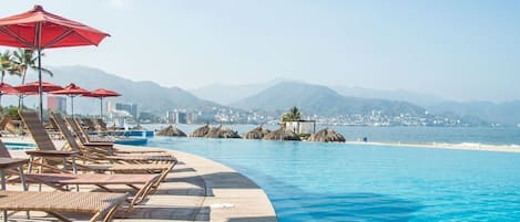 Piscina all'aperto