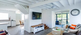Wayfarers Beachouse - Rainbow Beach