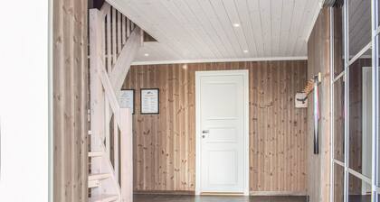 Nice home in Sjusjøen with sauna