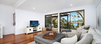 Bayside Retreat by HolidayCo.